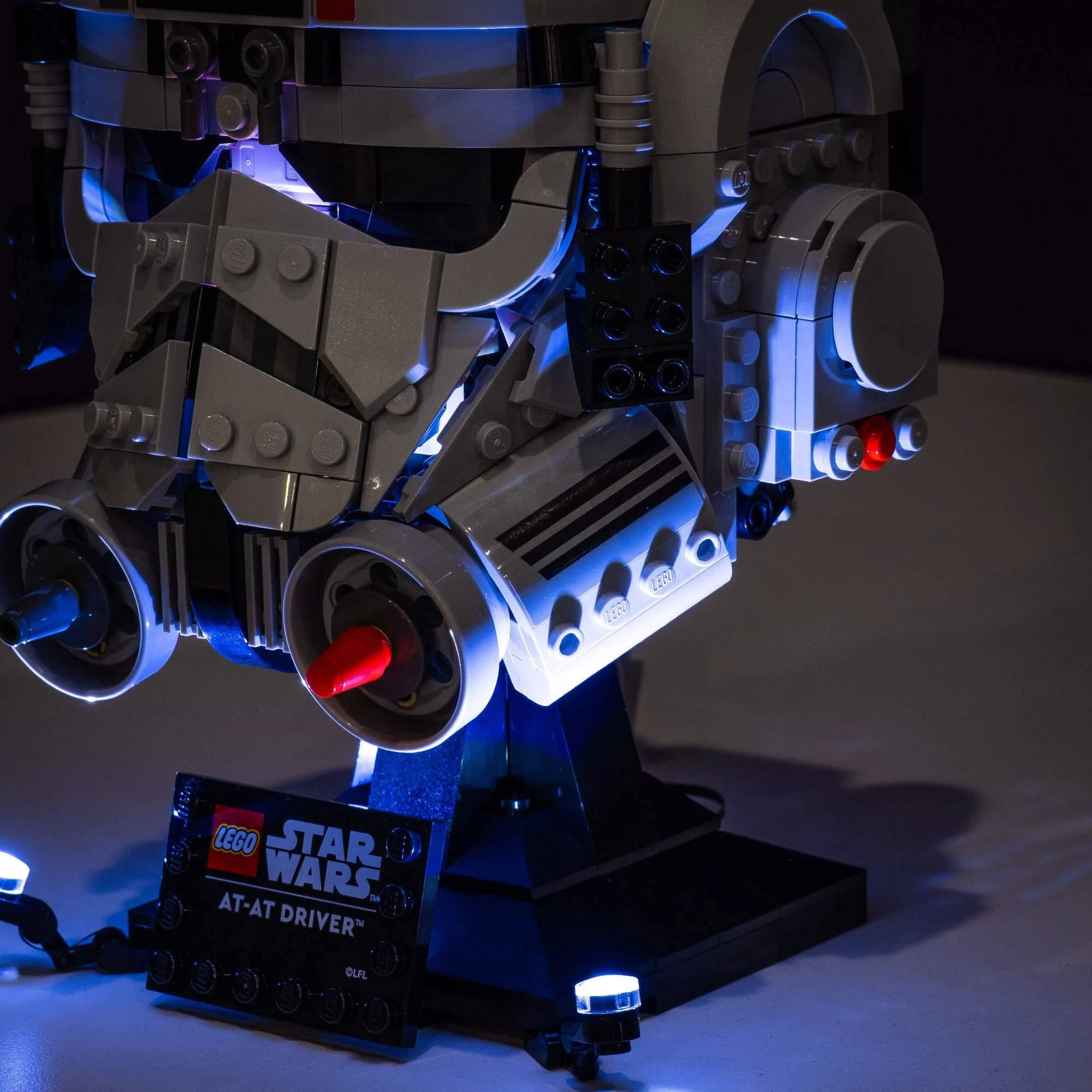 LEGO® AT-AT Driver Helmet™ #75429 DIY Light Bundle - Image 3