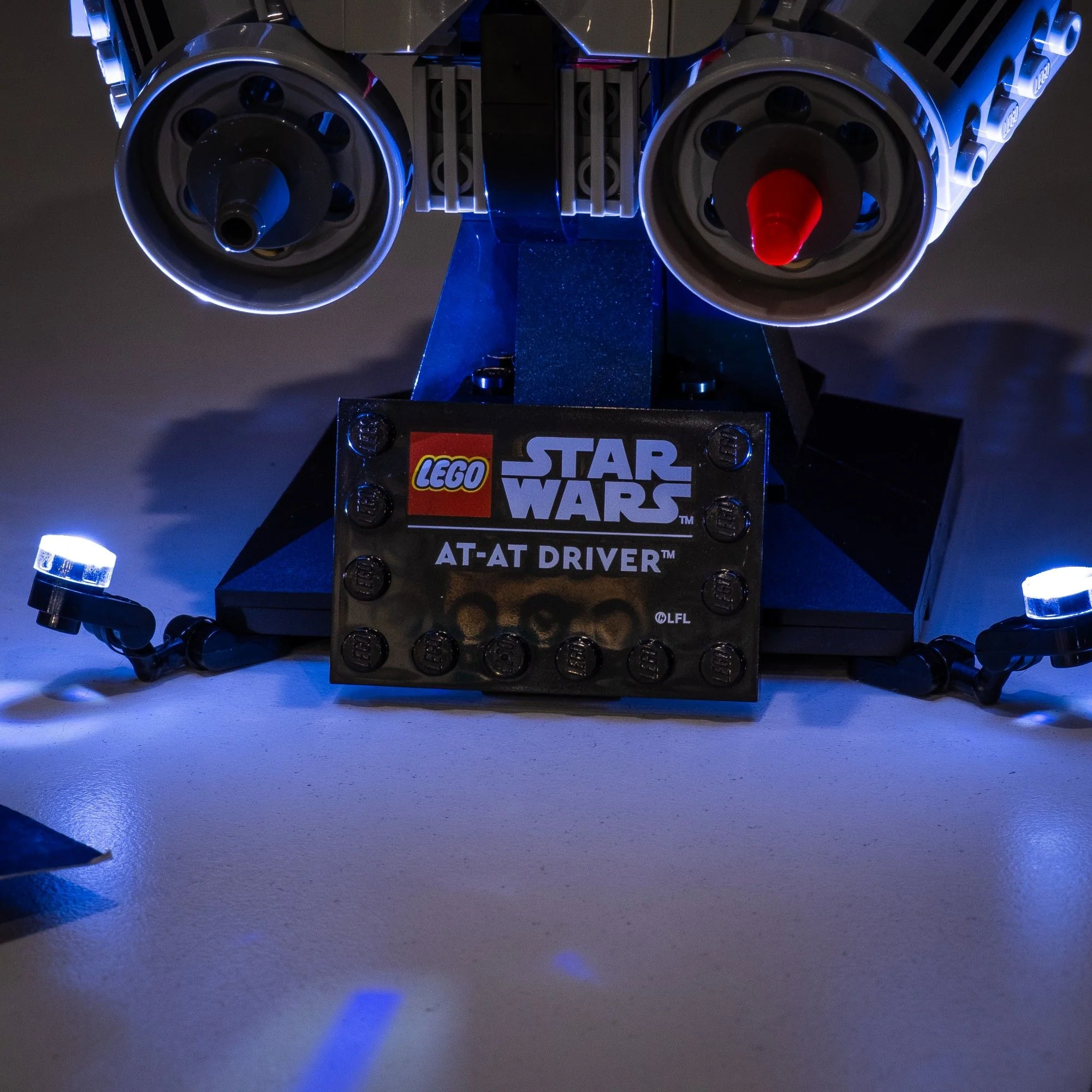 LEGO® AT-AT Driver Helmet™ #75429 DIY Light Bundle - Image 5