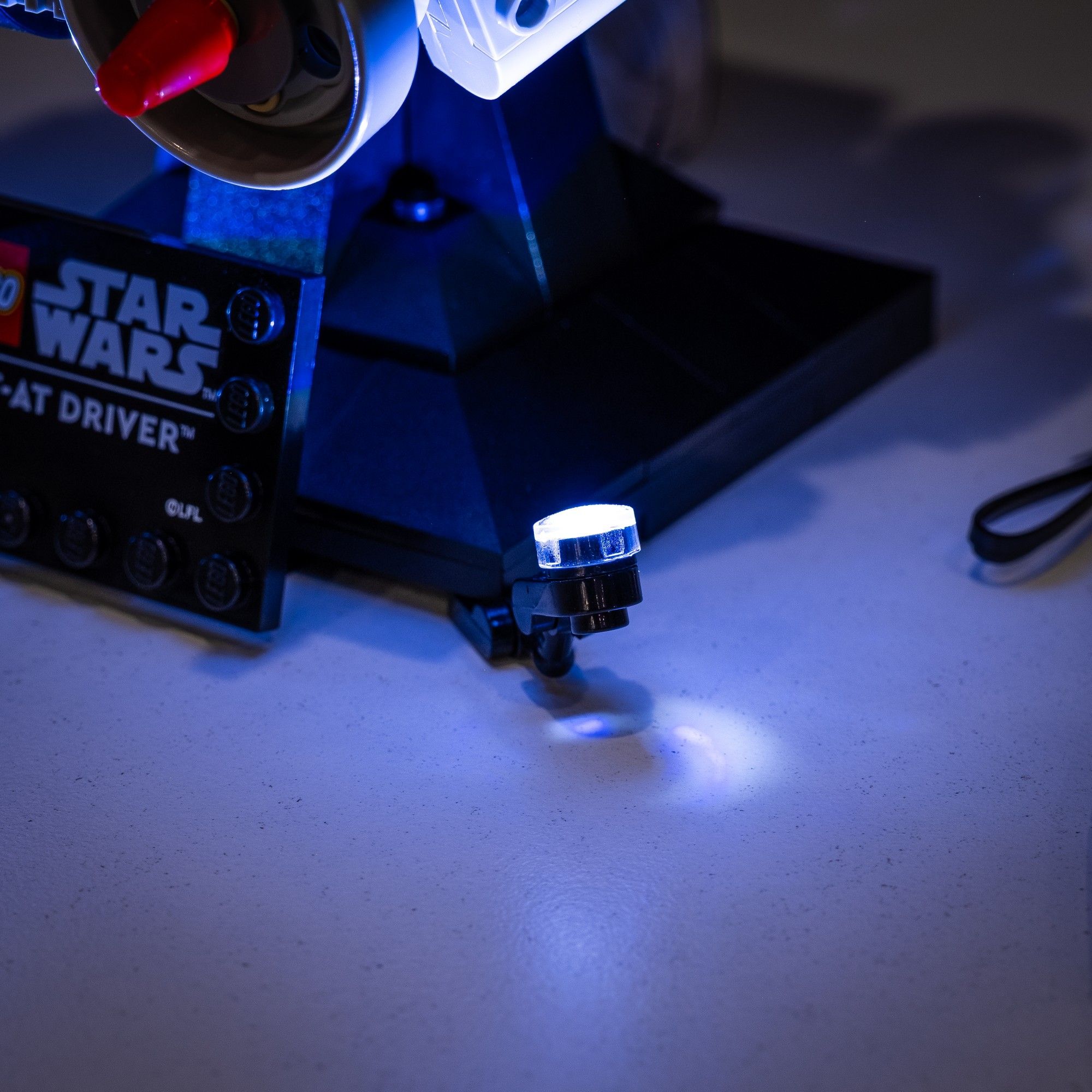 LEGO® AT-AT Driver Helmet™ #75429 DIY Light Bundle - Image 6