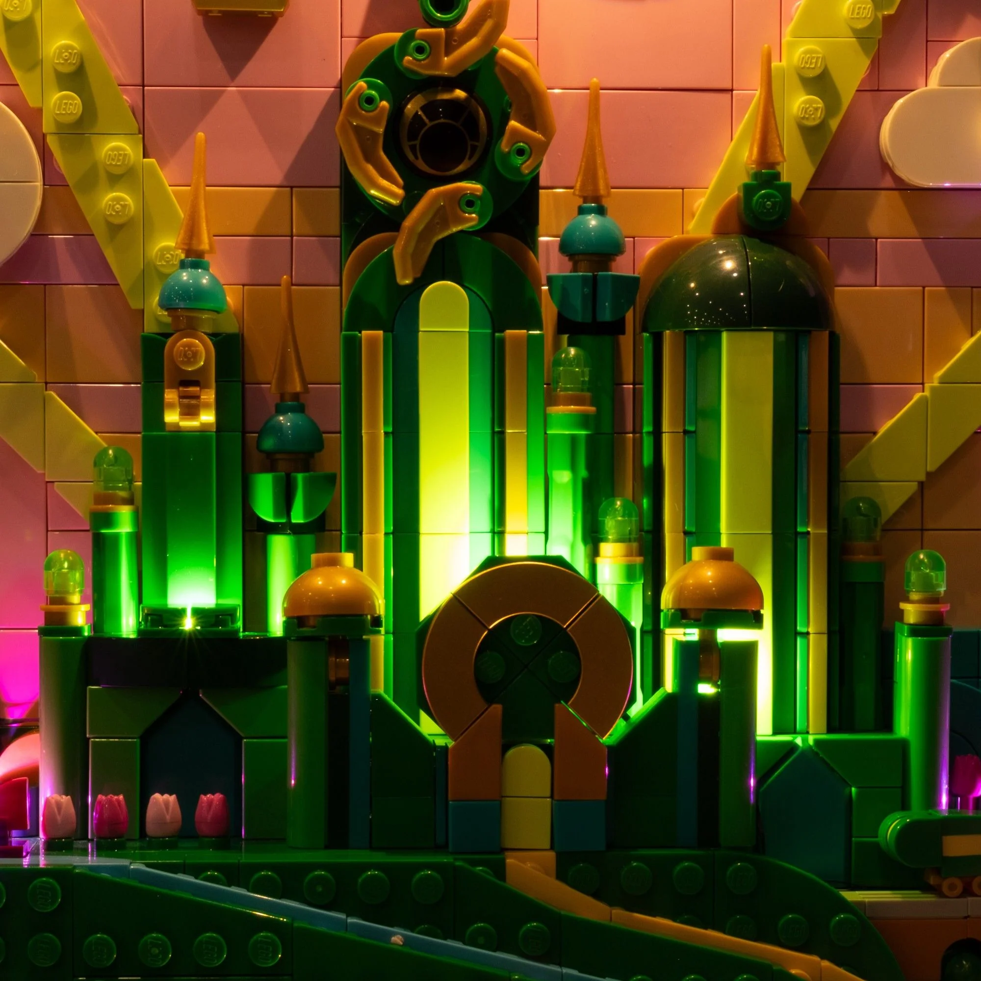 LEGO® Emerald City Wall Art #75685 DIY Light Bundle - Image 4