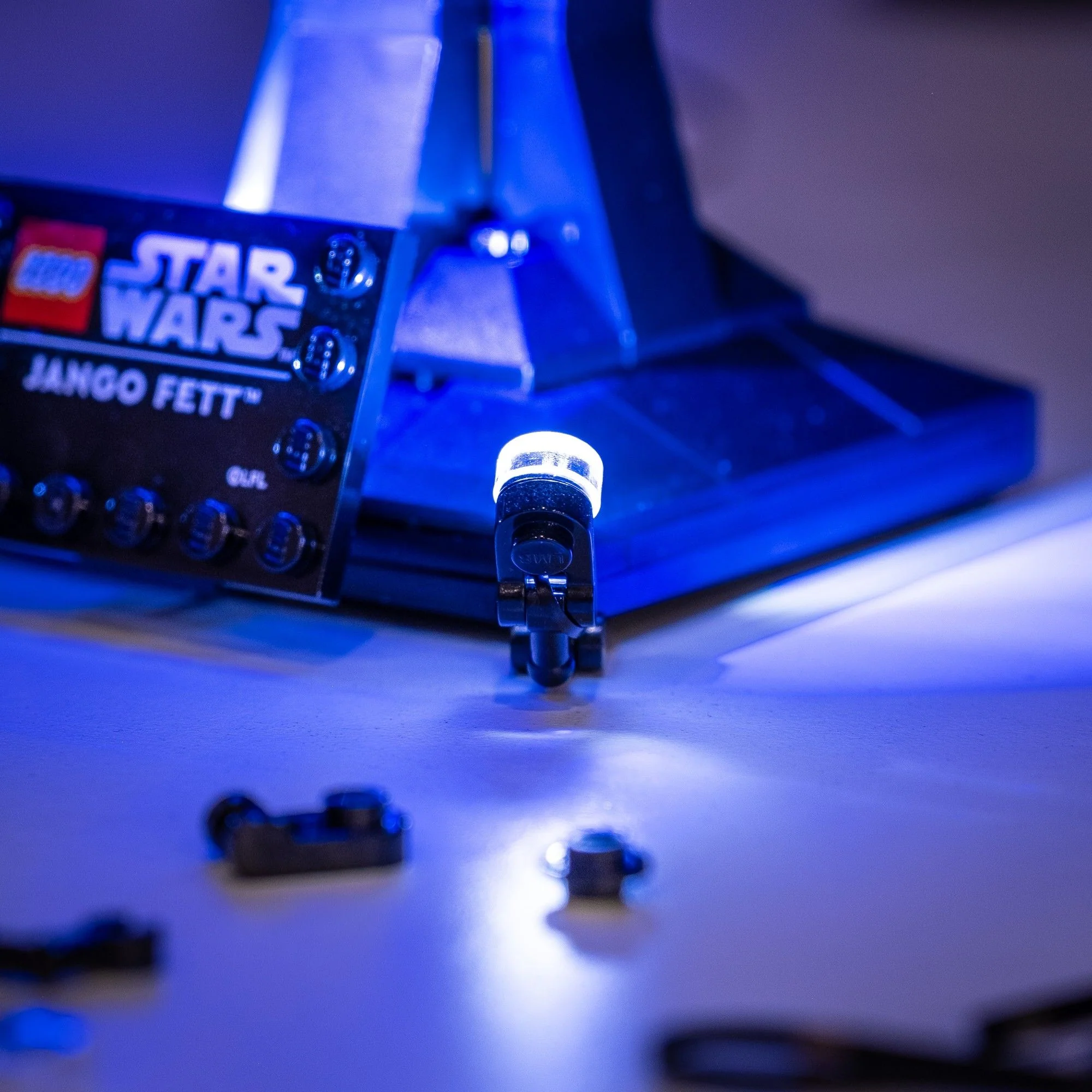 LEGO® Jango Fett™ Helmet #75408 DIY Light Bundle - Image 6