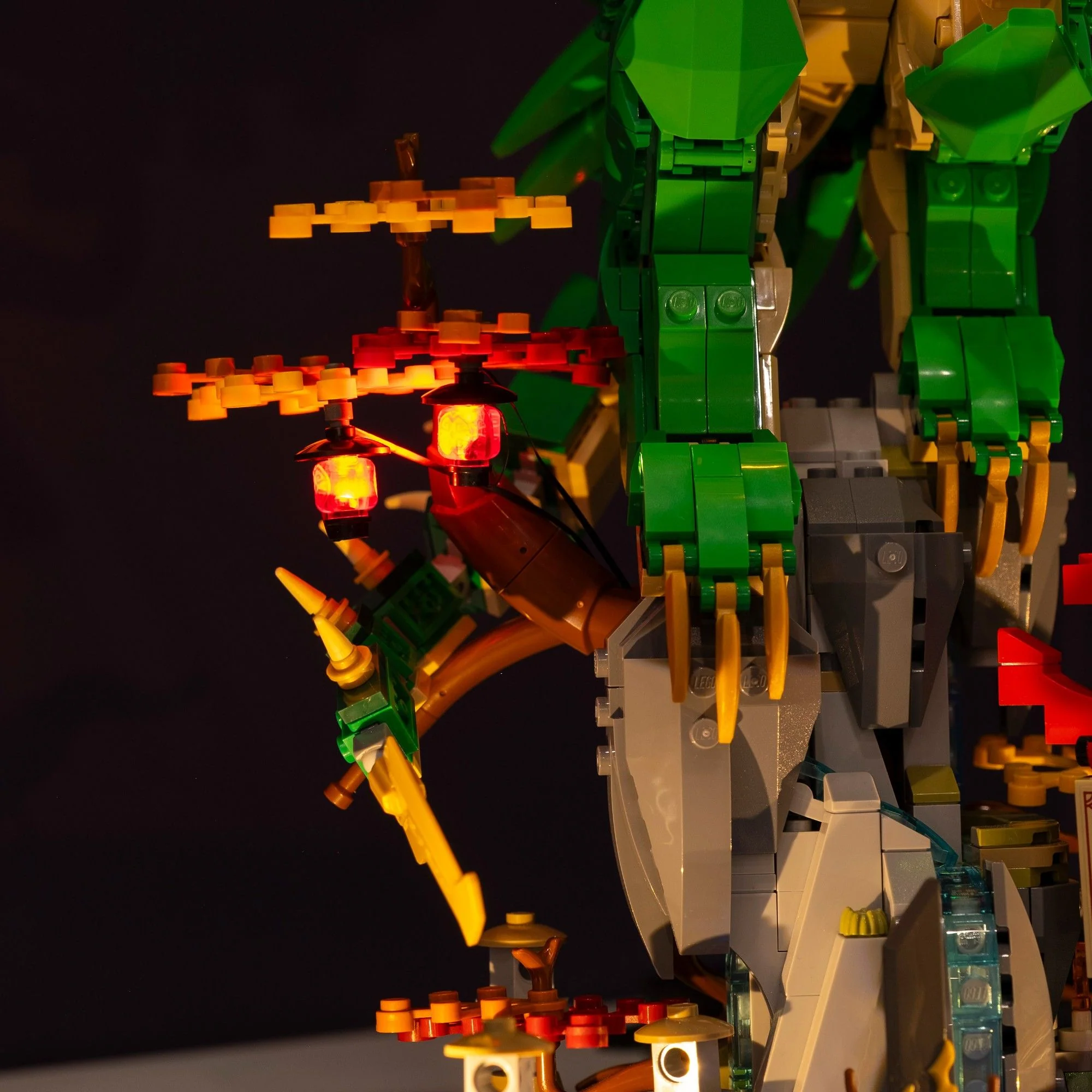 LEGO® NINJAGO The Guardian Dragon #71847 DIY Light Bundle - Image 3