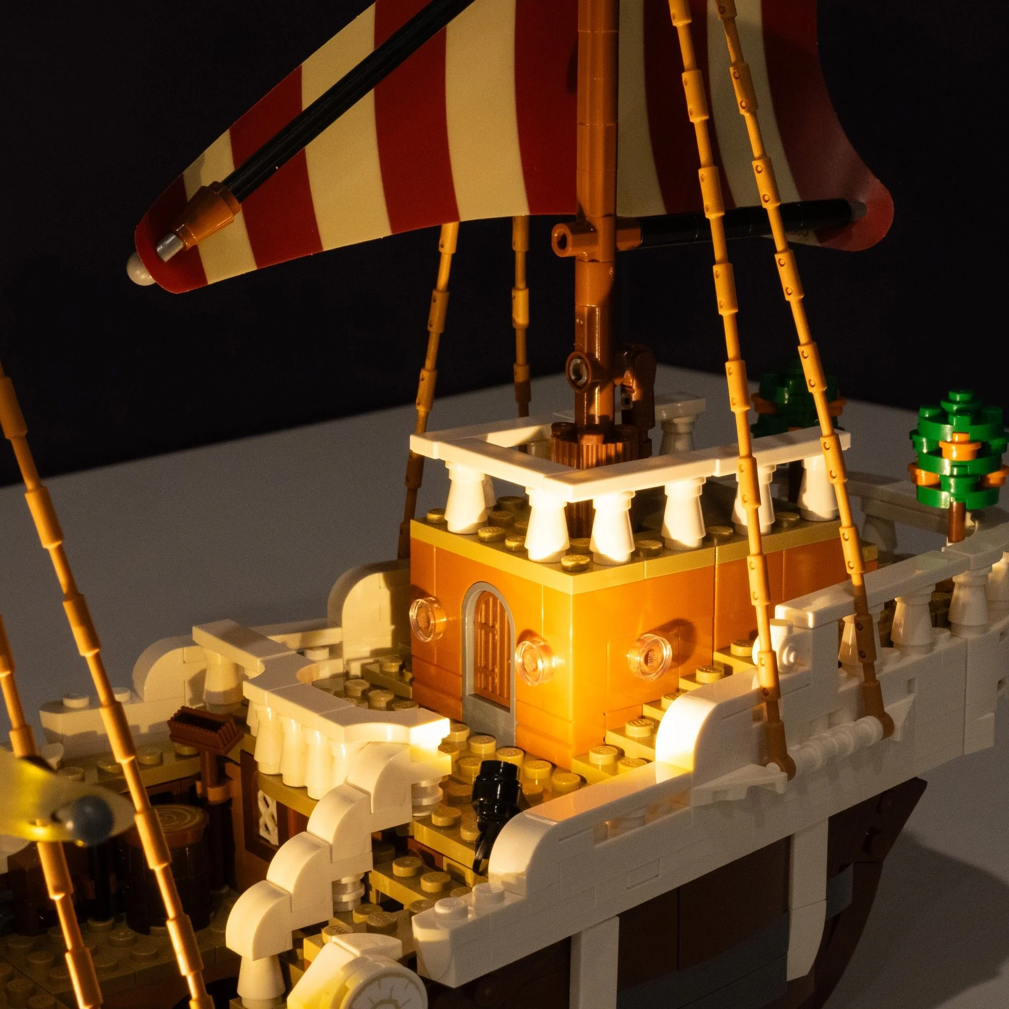 LEGO® ONE PIECE The Going Merry Pirate Ship #75639 DIY Light Bundle - Image 5