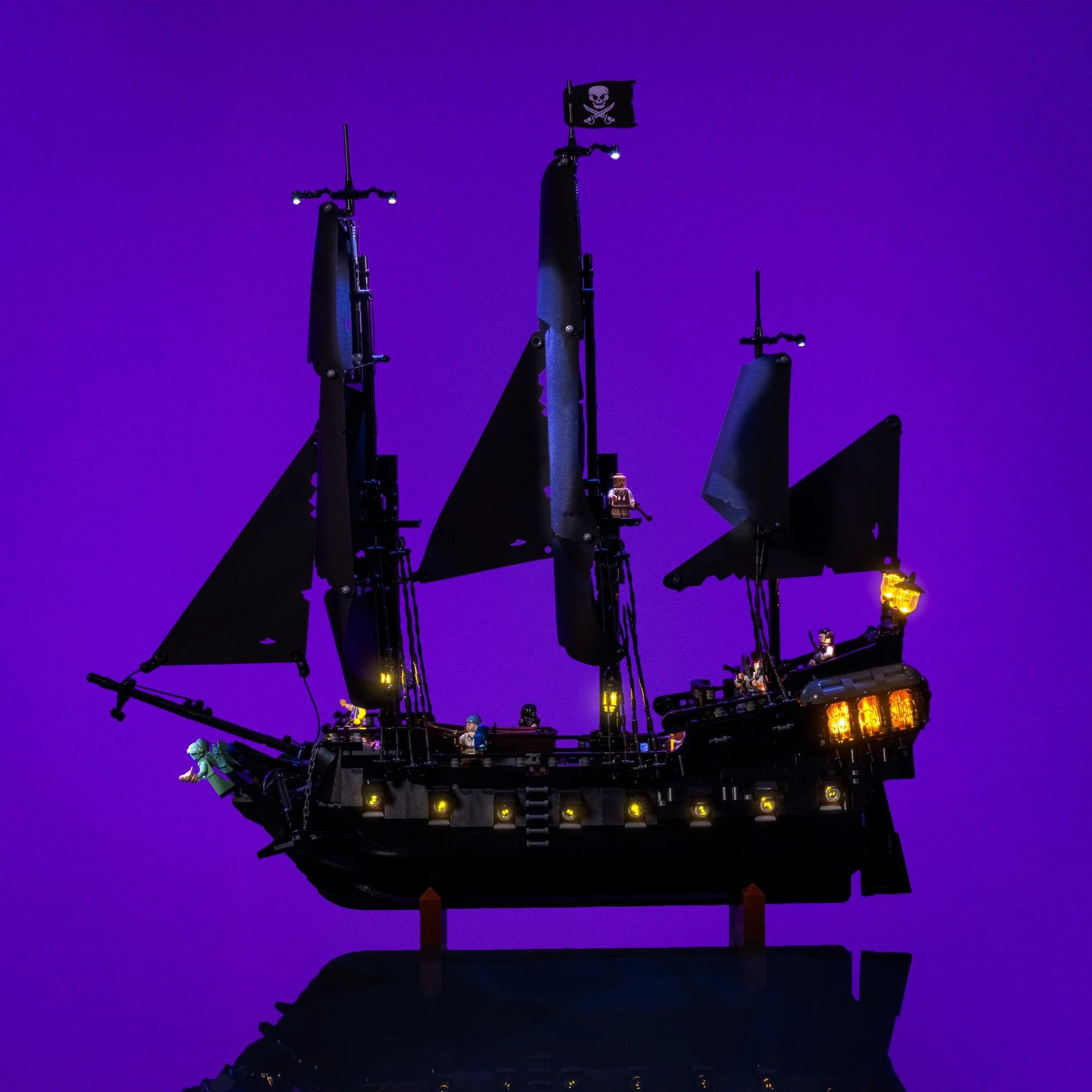 Light Kit for LEGO® Captain Jack Sparrow's Pirate Ship #10365 - Image 11