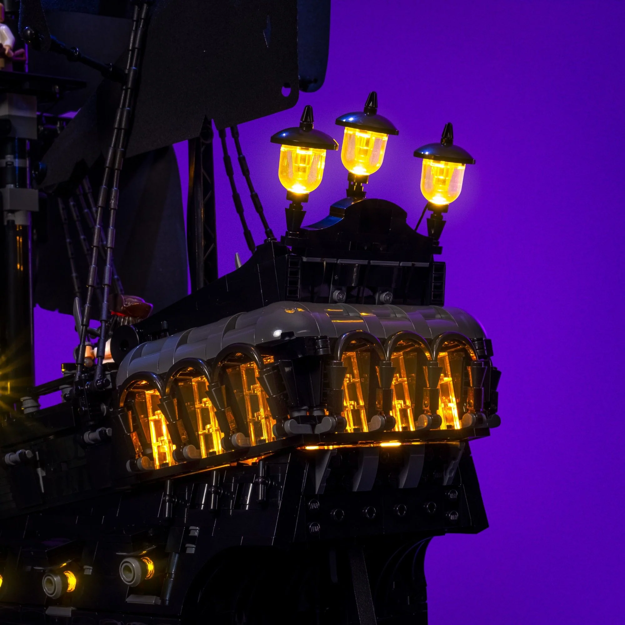 Light Kit for LEGO® Captain Jack Sparrow's Pirate Ship #10365 - Image 3