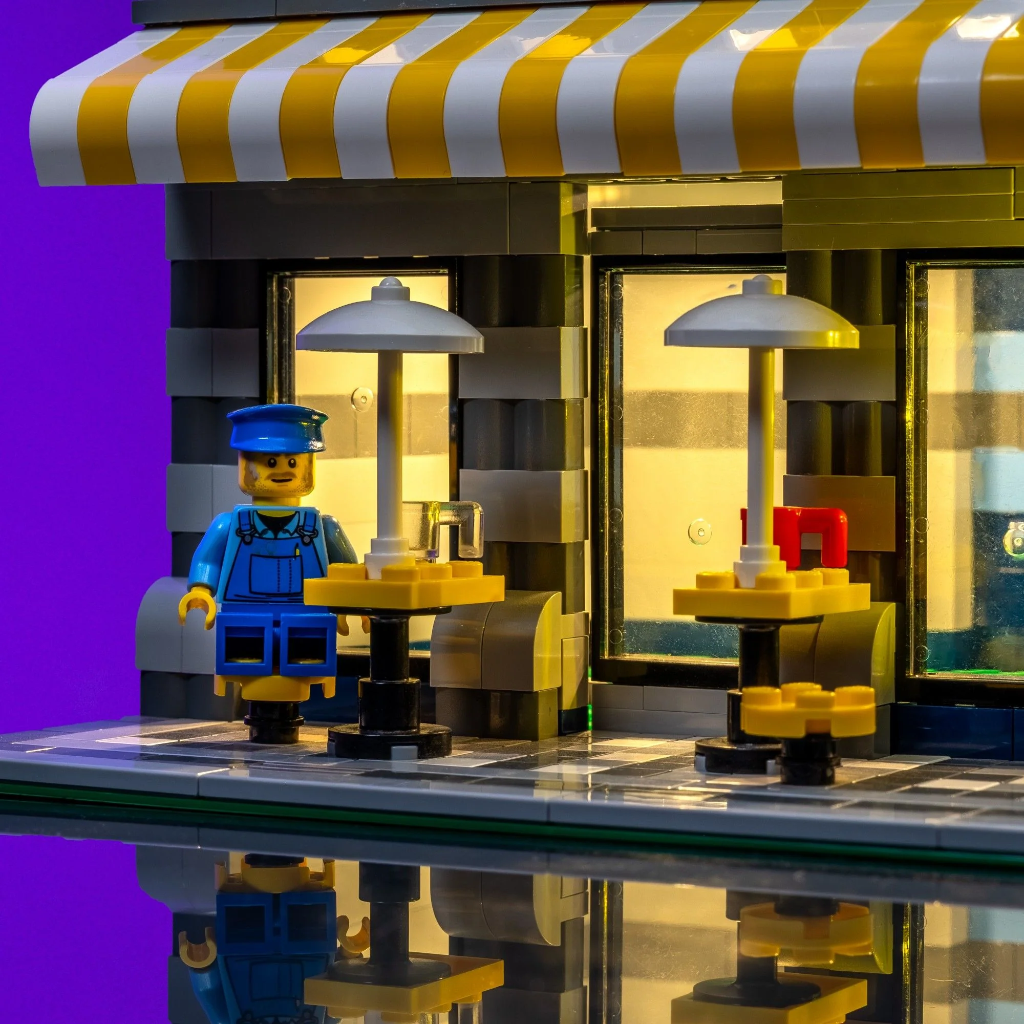 Light Kit for LEGO® Cafe Corner  #10182 - Image 8