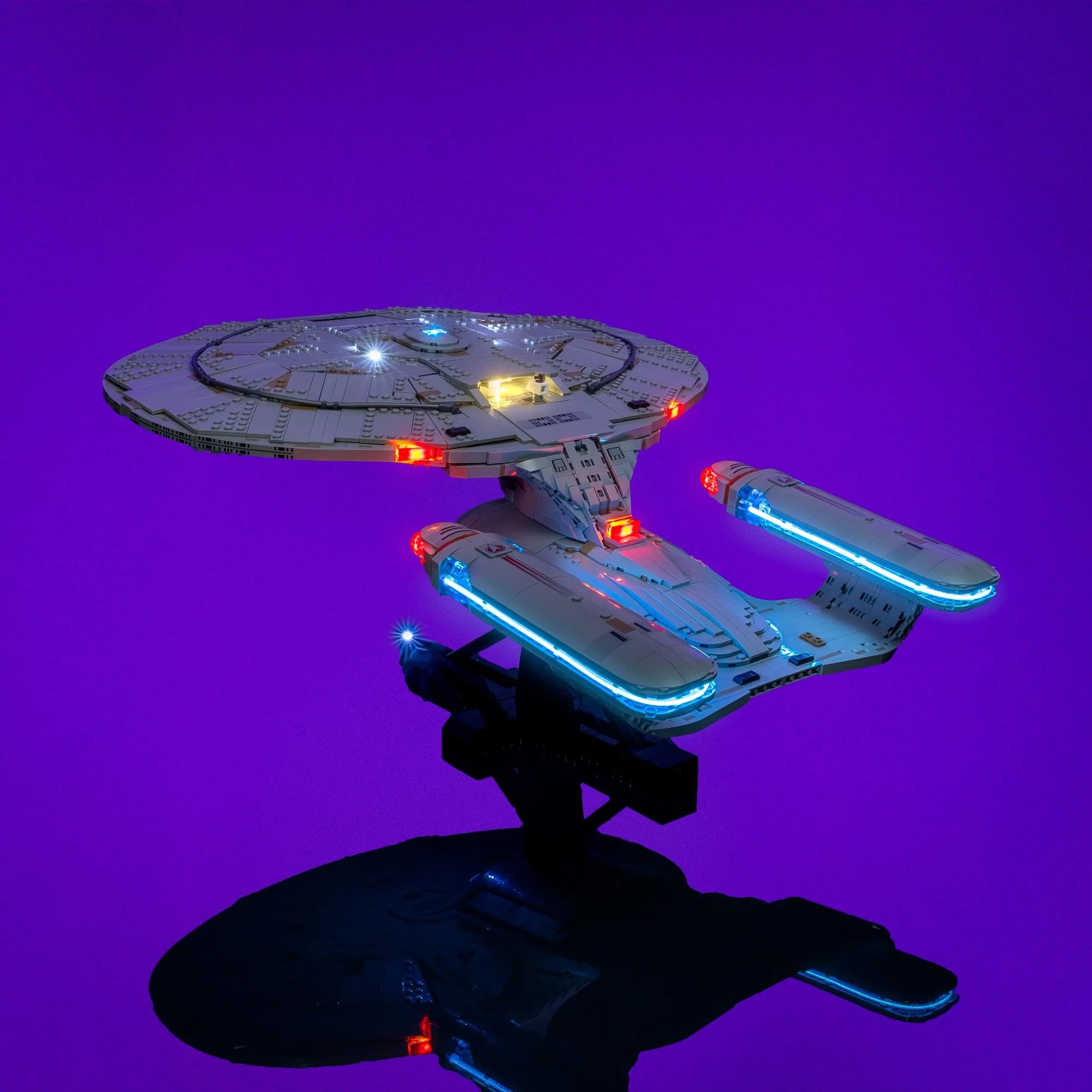 Light Kit for LEGO® Star Trek: U.S.S. Enterprise NCC-1701-D™ #10356 - Image 13