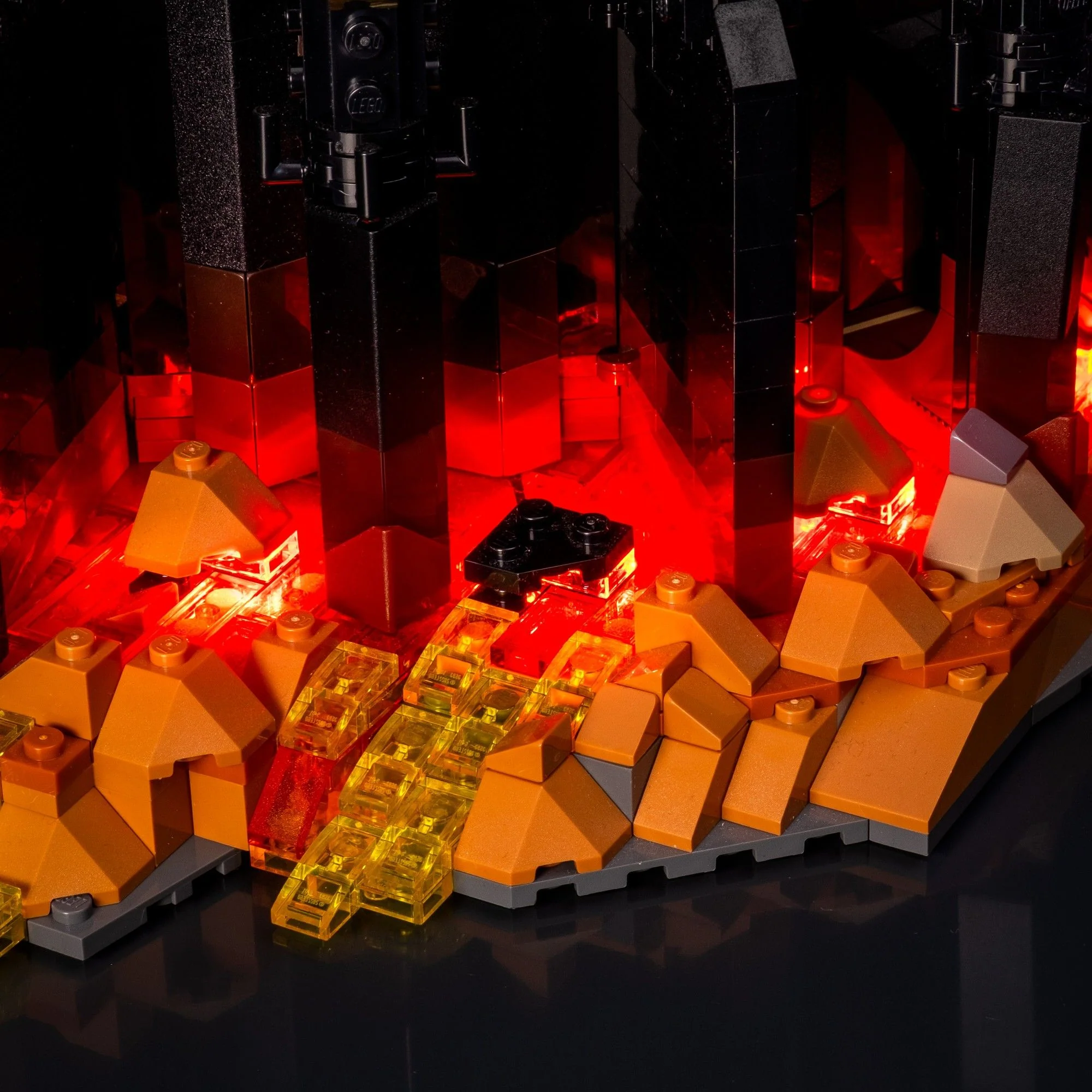 Light Kit for LEGO® The Lord of the Rings: Barad-dur #10333 - Image 14