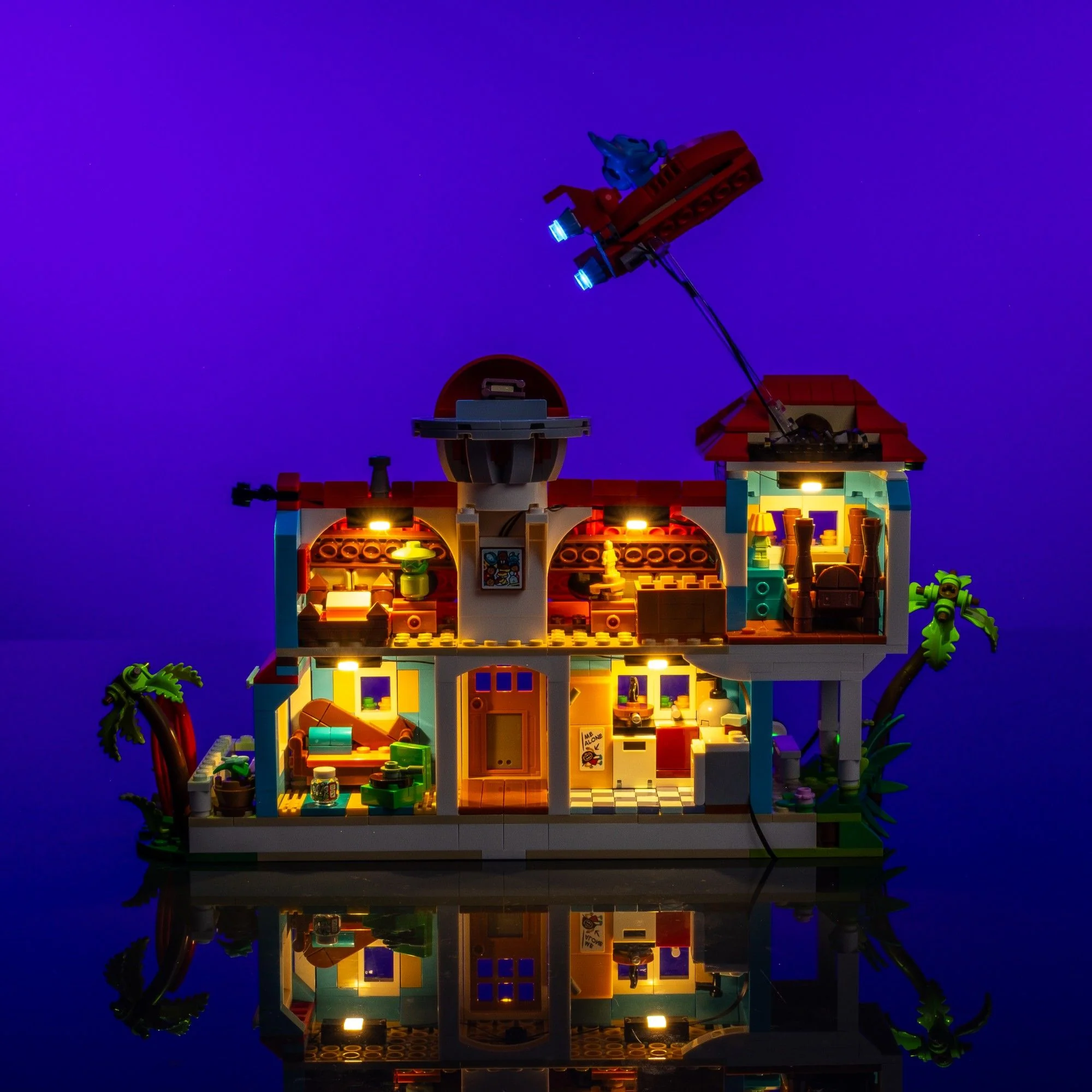 Light Kit for LEGO® Disney Lilo and Stitch Beach House #43268 - Image 7